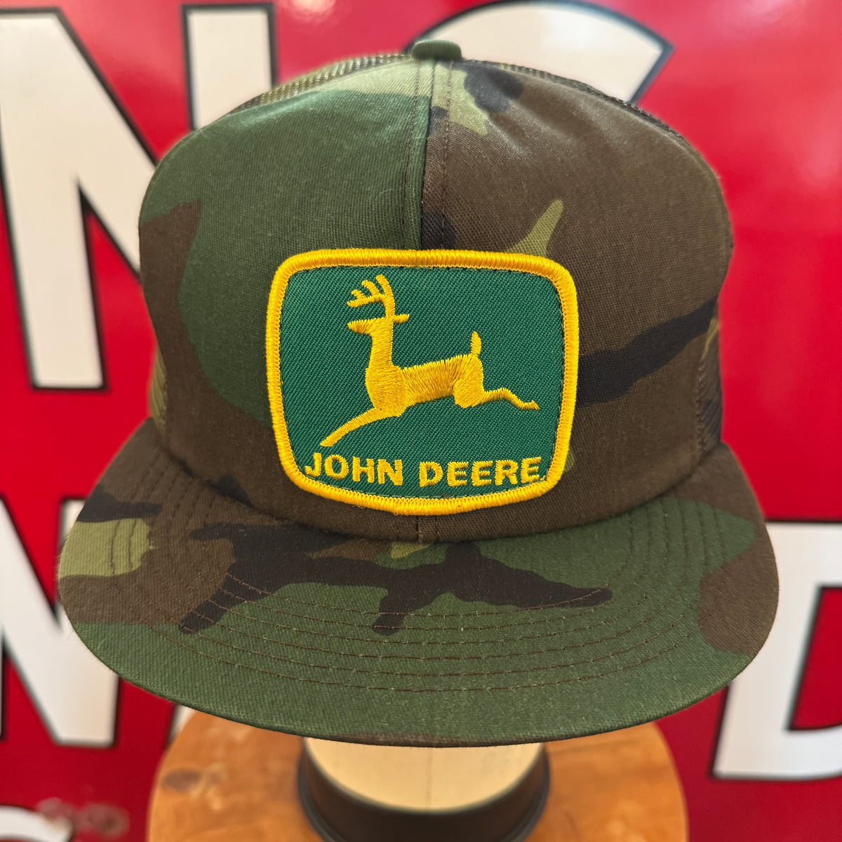 John Deere. Authentic Vintage K-Products Camo Trucker