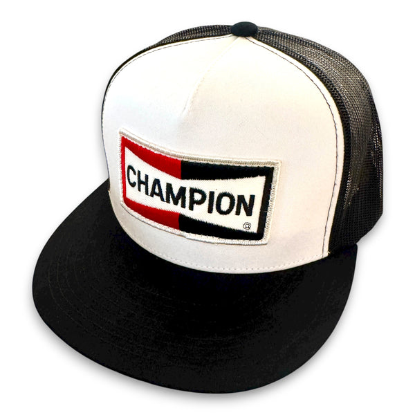 Champion Vintage Patch + Yupoong 6006 Snapback