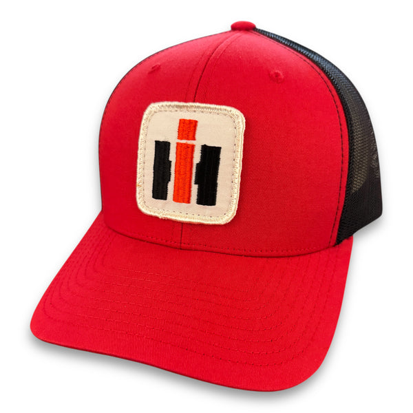 IH Vintage Patch + Yupoong 6606 Snapback